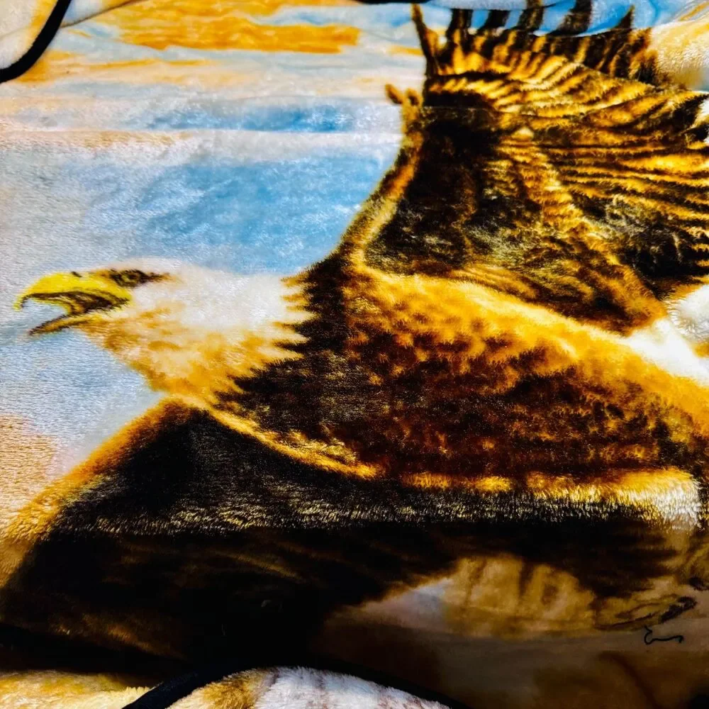 NorthwestCo.Giordano Plush Blanket Flying Aztec Eagle50x60”Bird Multicolor Throw